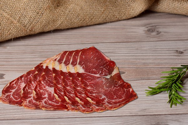 Şahin Süper Seçme Pastırma Çemensiz 0,25 kg Şahin Süper Seçme Pastırma Çemensiz 0,25 kg